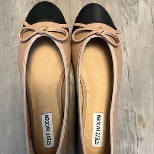 Steve Madden Cap Toe Ballet Flats – Nude & Black – Size 7.5